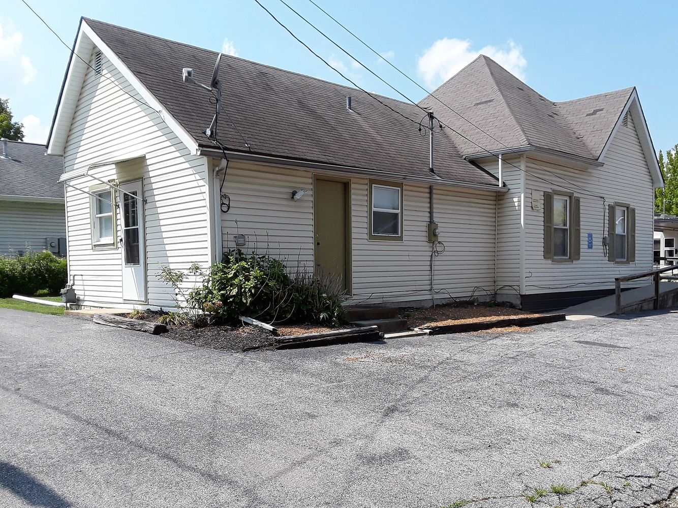 703 Walnut St, Murphysboro, IL 62966